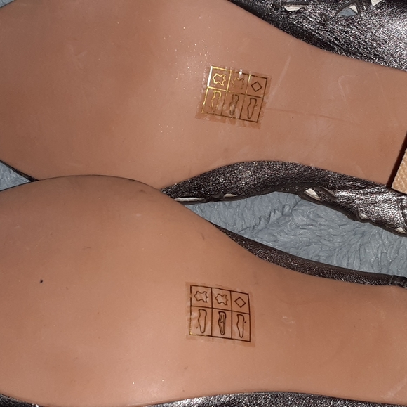 Sandals - Picture 6 of 8